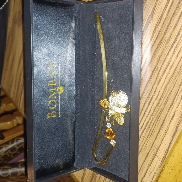 Bombay Rhinestone Bumblebee Bookmark - Picture 1 of 4